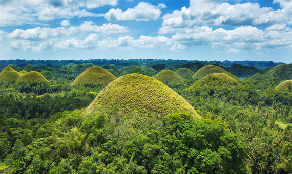 巧克力山 Chocolate Hills